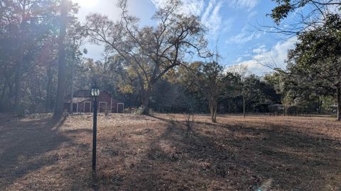 A home in Crawfordville