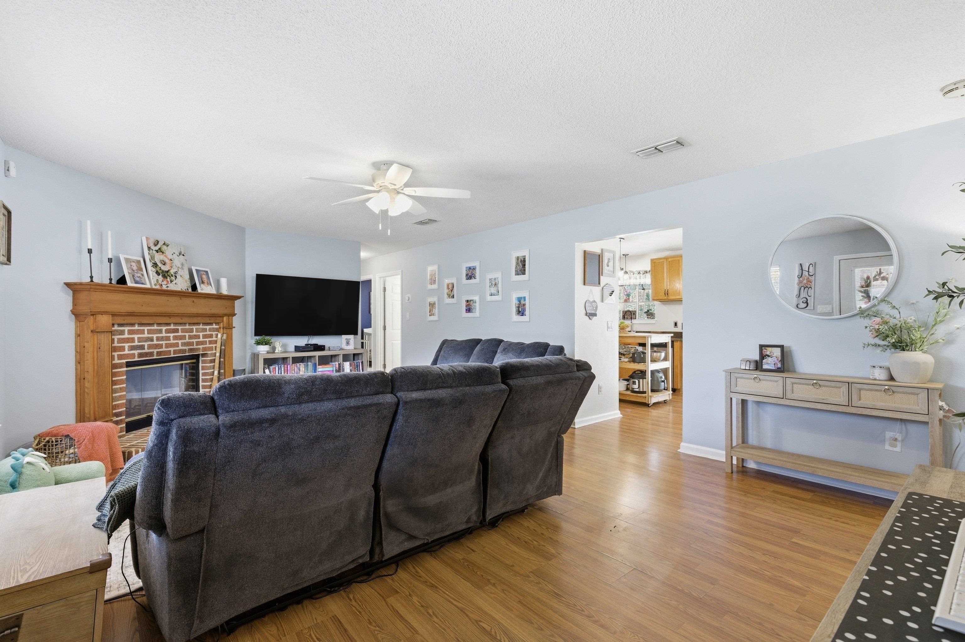 108 E Summerwind Circle