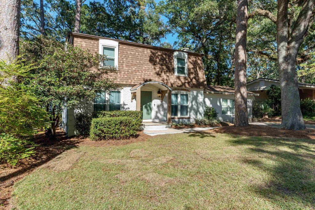 Photo of 930 Maplewood Avenue, Tallahassee, FL 32303 (MLS # 386657)