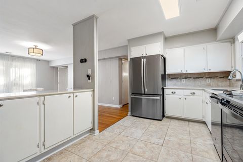 Tiny photo for 930 Maplewood Avenue, Tallahassee, FL 32303 (MLS # 386657)