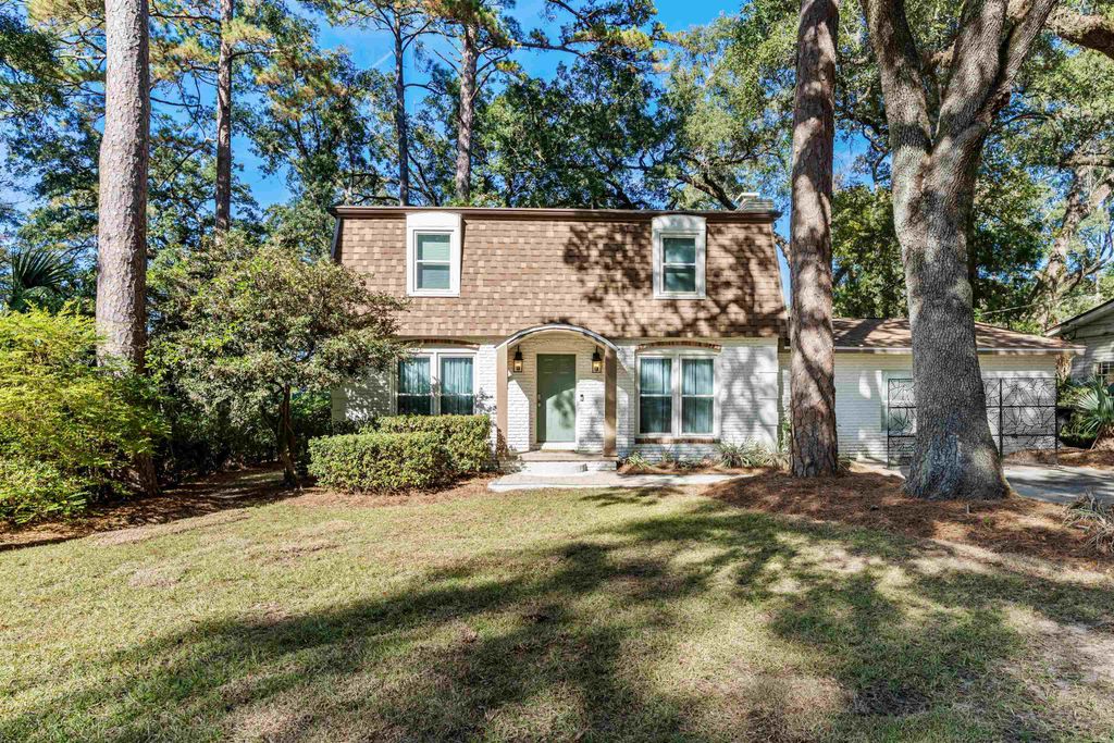 Photo of 930 Maplewood Avenue, Tallahassee, FL 32303 (MLS # 386657)