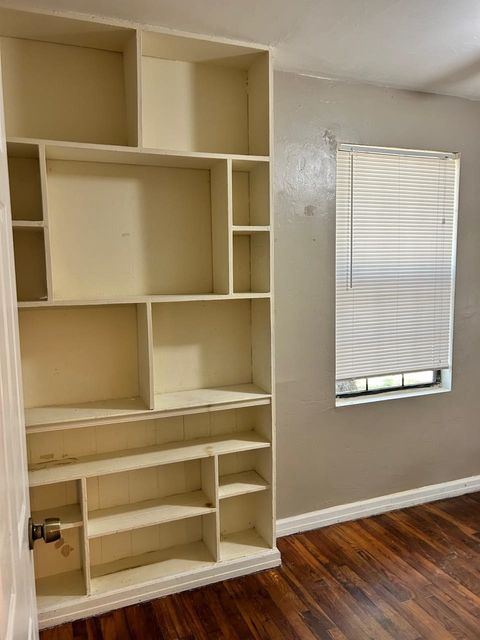 Tiny photo for 727 California Street, Tallahassee, FL 32304 (MLS # 401340)