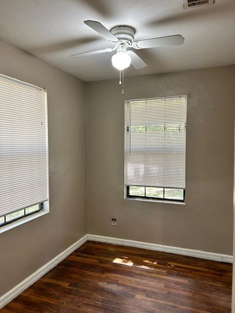 Tiny photo for 727 California Street, Tallahassee, FL 32304 (MLS # 401340)