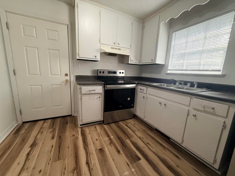 Tiny photo for 4008 Wiggington Road, Tallahassee, FL 32303 (MLS # 400647)