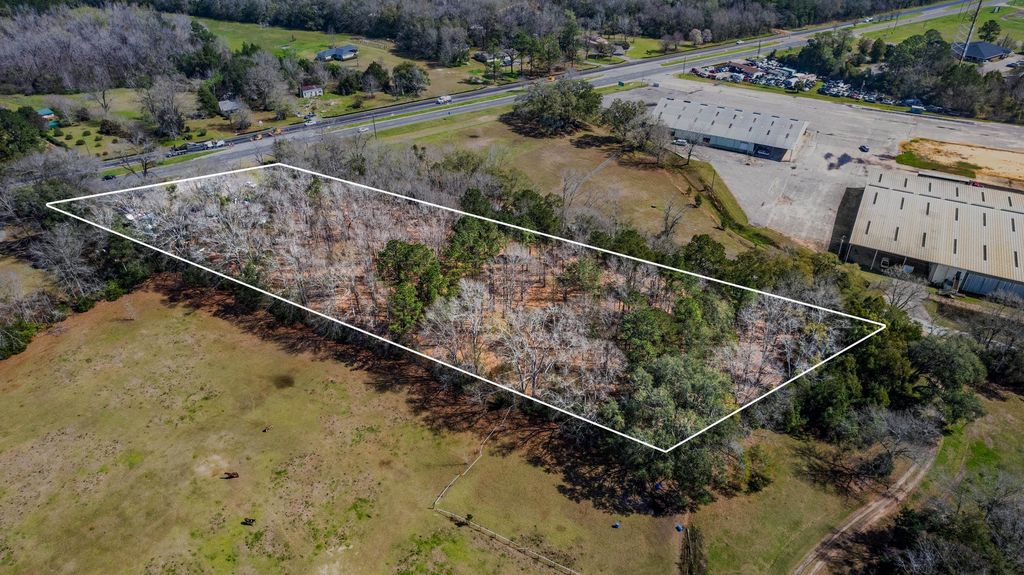 Photo of 18040 Blue Star Highway, Quincy, FL 32351 (MLS # 382791)