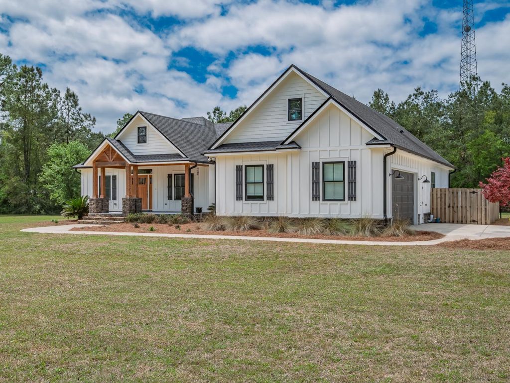 Photo of 191 KINSEY Road, Crawfordville, FL 32327 (MLS # 398470)