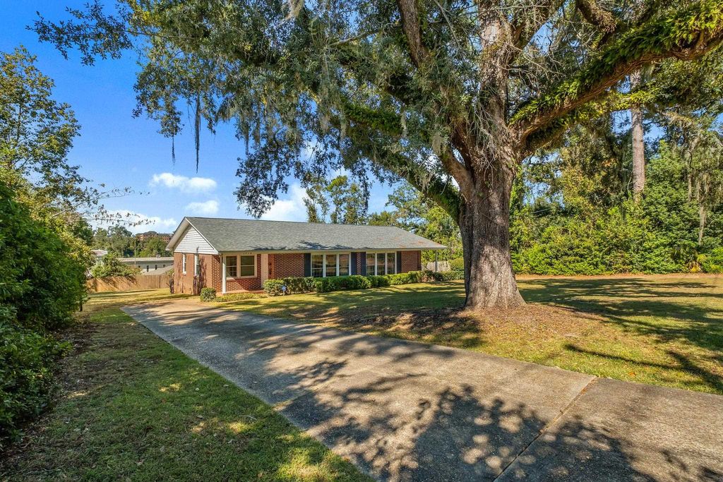 Photo of 1716 S Meridian Street, Tallahassee, FL 32301 (MLS # 392591)
