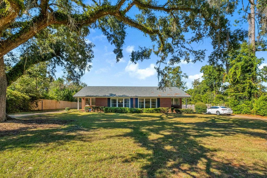 Photo of 1716 S Meridian Street, Tallahassee, FL 32301 (MLS # 392591)