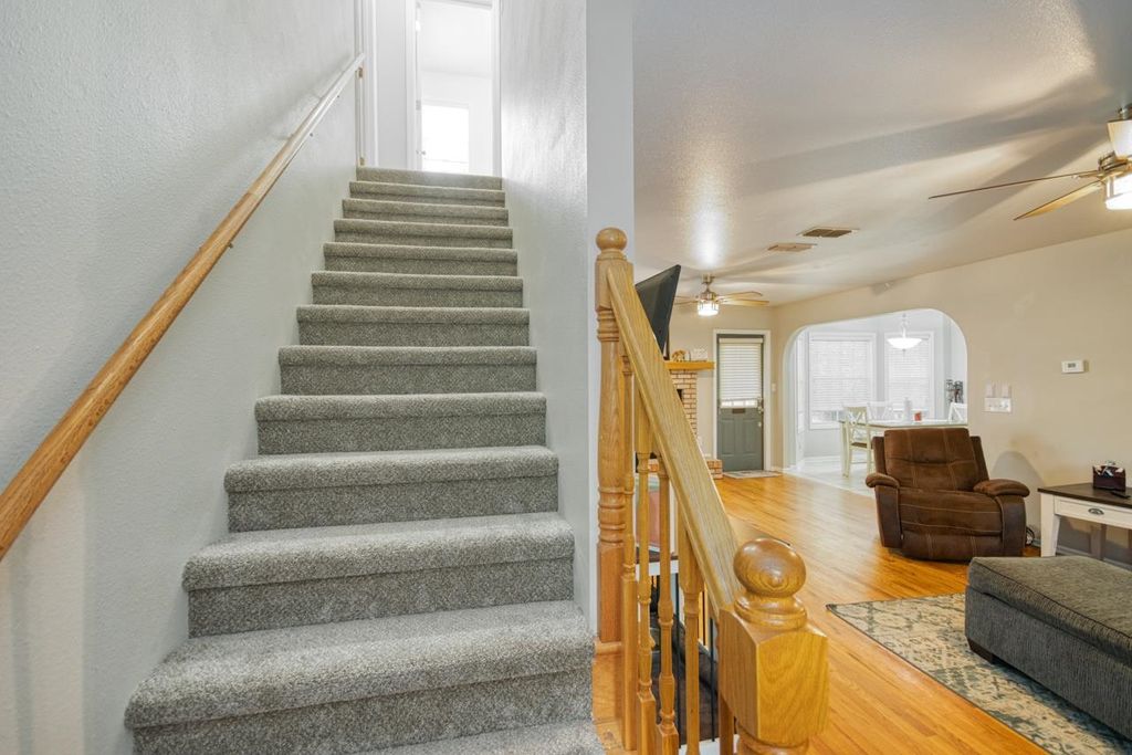 Photo of 10733 NW Judy Drive, Bristol, FL 32321 (MLS # 392109)