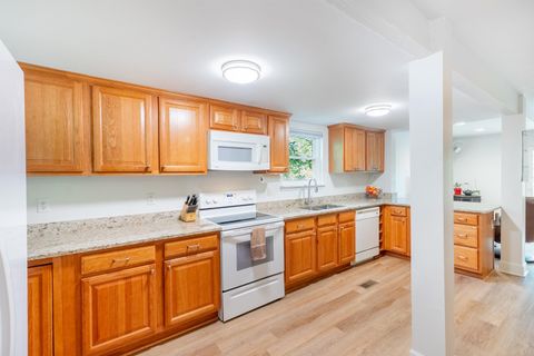 Tiny photo for 3337 HOMESTEAD Road, Tallahassee, FL 32309 (MLS # 383505)