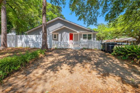 Tiny photo for 2002 Sandcastle Drive, Tallahassee, FL 32308 (MLS # 398456)