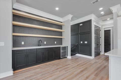 Tiny photo for 275 S Franklin Boulevard, Tallahassee, FL 32301 (MLS # 394567)