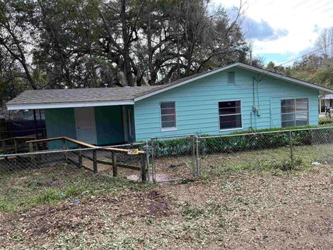 Tiny photo for 3417 Laura Street, Tallahassee, FL 32305 (MLS # 396928)