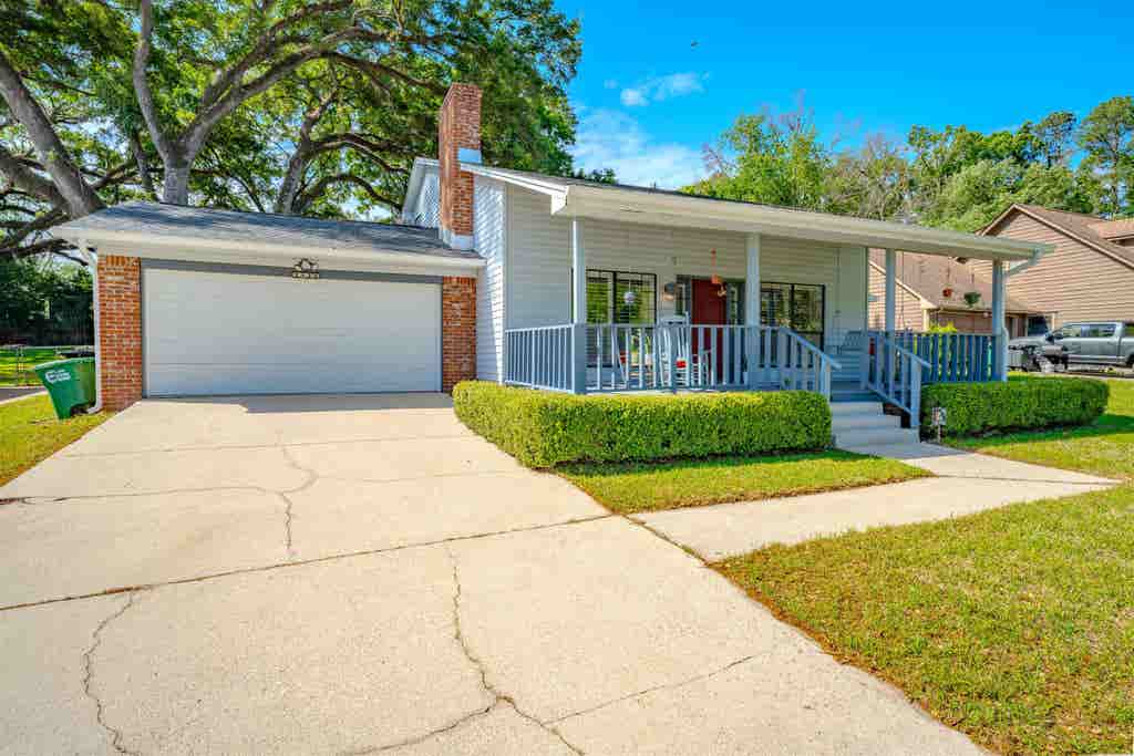 Photo of 2520 Clara Kee Boulevard, Tallahassee, FL 32303 (MLS # 400881)