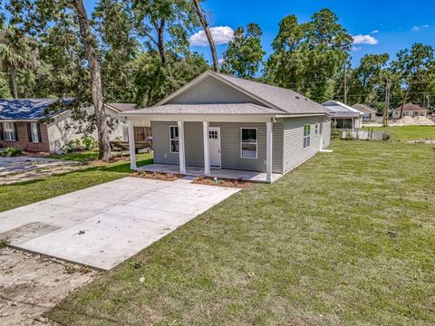 A home in CRAWFORDVILLE