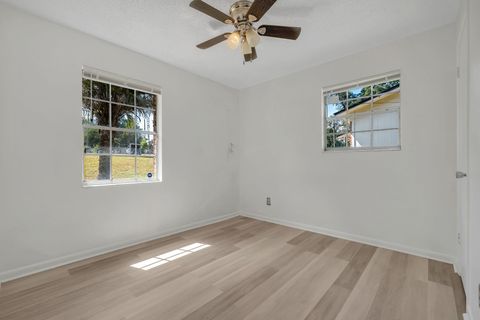 Tiny photo for 3421 Sunnyside Drive, Tallahassee, FL 32305 (MLS # 391053)