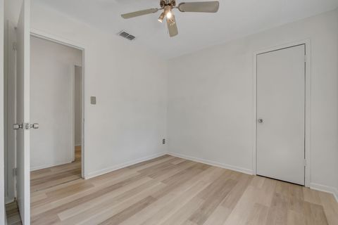 Tiny photo for 3421 Sunnyside Drive, Tallahassee, FL 32305 (MLS # 391053)