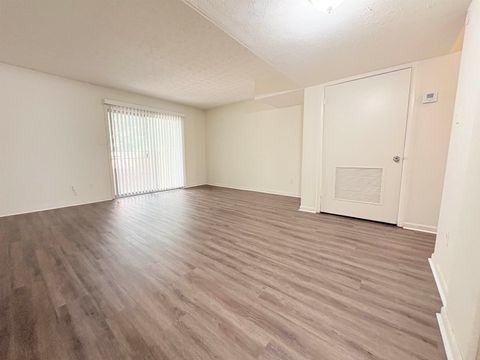 Tiny photo for 1734 Hartsfield Road #D, Tallahassee, FL 32303 (MLS # 398664)