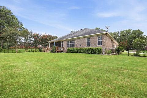 Tiny photo for 7145 Atascadero Lane, Tallahassee, FL 32317 (MLS # 401365)