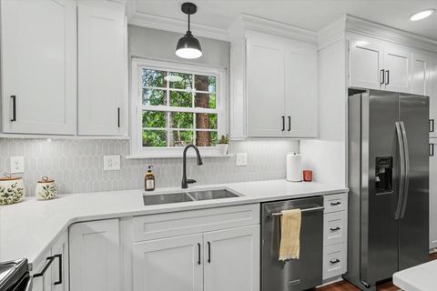 Tiny photo for 3217 W Baldwin Drive, Tallahassee, FL 32309 (MLS # 399946)