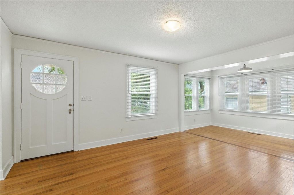 Photo of 607 TALAFLO Street, Tallahassee, FL 32308 (MLS # 395069)