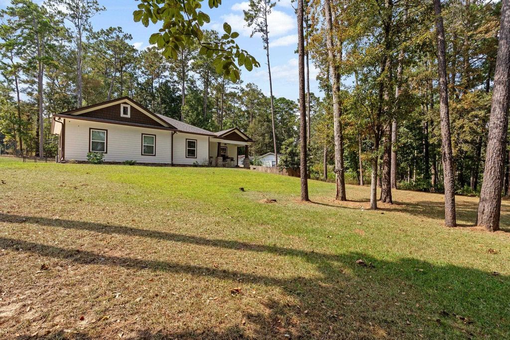 Photo of 7804 Thornhill Lane, Tallahassee, FL 32312 (MLS # 391520)