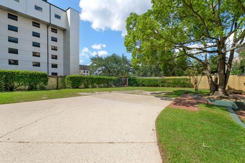 Tiny photo for 410 N Calhoun Street, Tallahassee, FL 32301 (MLS # 395580)