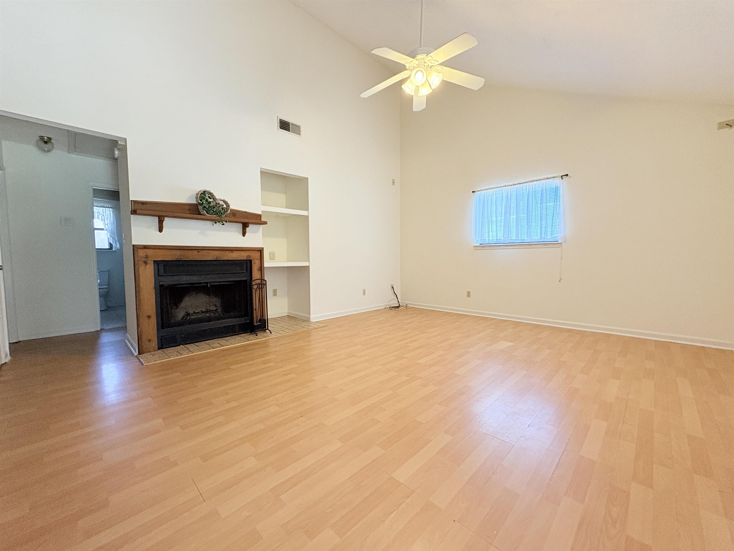 1548 Twin Lakes Circle