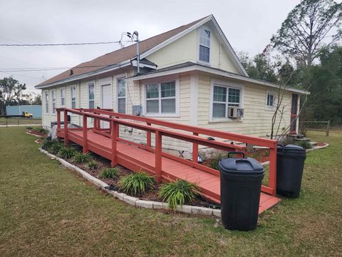 Tiny photo for 135 SE Oak Street, Madison, FL 32340 (MLS # 394481)