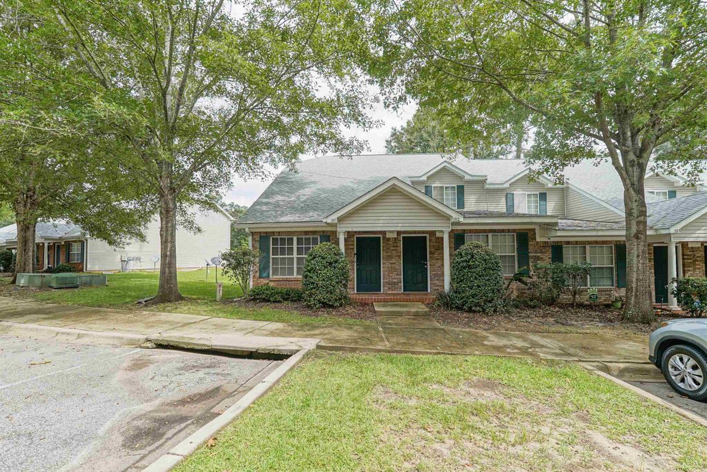 Photo of 2738 W Tharpe Street #101, Tallahassee, FL 32303 (MLS # 393129)