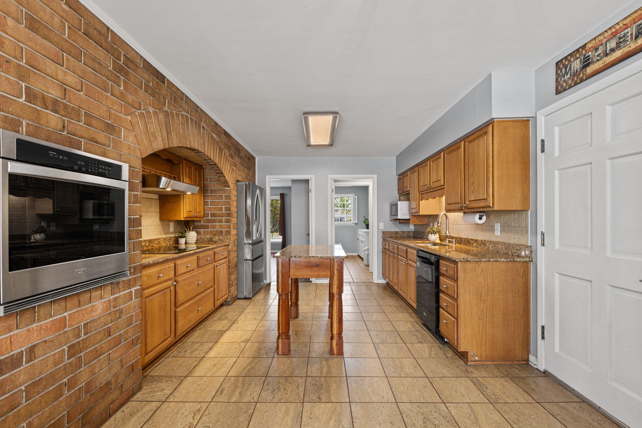 404 Glenridge Road