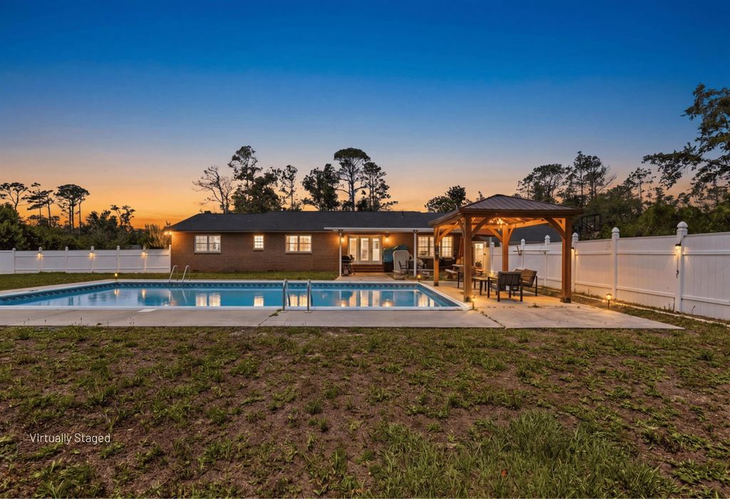 Photo of 404 Glenridge Road, Perry, FL 32348 (MLS # 399926)