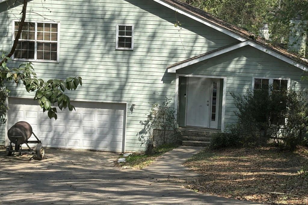 Photo of 4101 MIRAFLORES Lane, Tallahassee, FL 32303 (MLS # 398086)