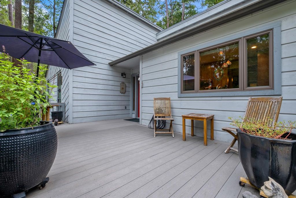 Photo of 3516 Dogwood Valley Trail, Tallahassee, FL 32312 (MLS # 392087)