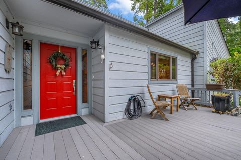 Photo of 3516 Dogwood Valley Trail, Tallahassee, FL 32312 (MLS # 392087)
