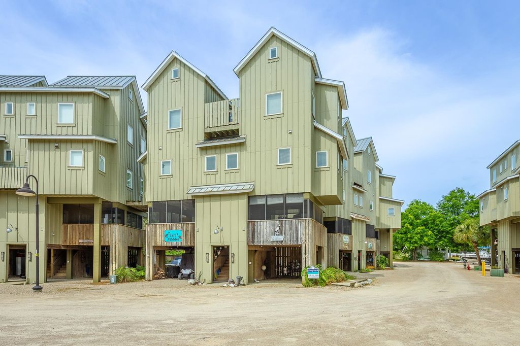 Photo of 377 Pirates Landing Drive, Carrabelle, FL 32320 (MLS # 385480)
