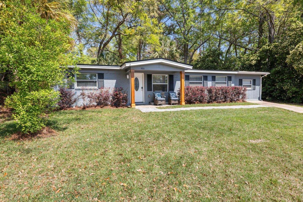 Photo of 916 Abbiegail Drive, Tallahassee, FL 32303 (MLS # 397954)