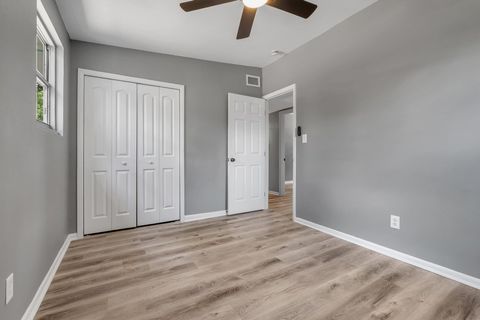 Tiny photo for 1710 Eisenhower Street, Tallahassee, FL 32310 (MLS # 391832)