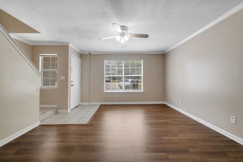 Tiny photo for 534 Collinsford Road, Tallahassee, FL 32301 (MLS # 400787)