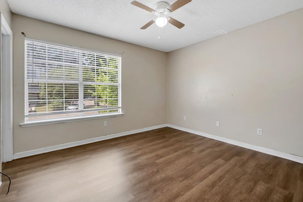 Photo of 534 Collinsford Road, Tallahassee, FL 32301 (MLS # 400787)