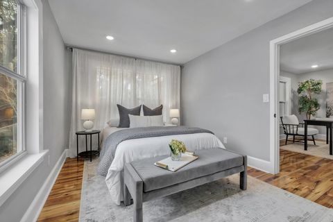 Tiny photo for 132 Oak Street, Tallahassee, FL 32301 (MLS # 393279)