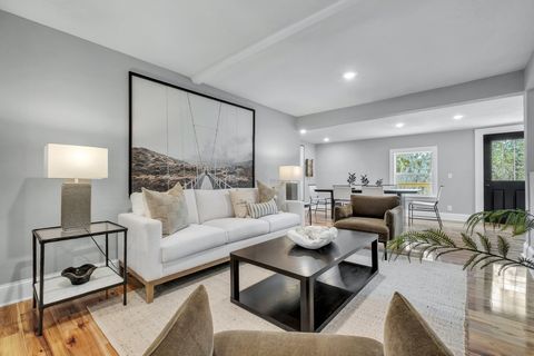 Tiny photo for 132 Oak Street, Tallahassee, FL 32301 (MLS # 393279)