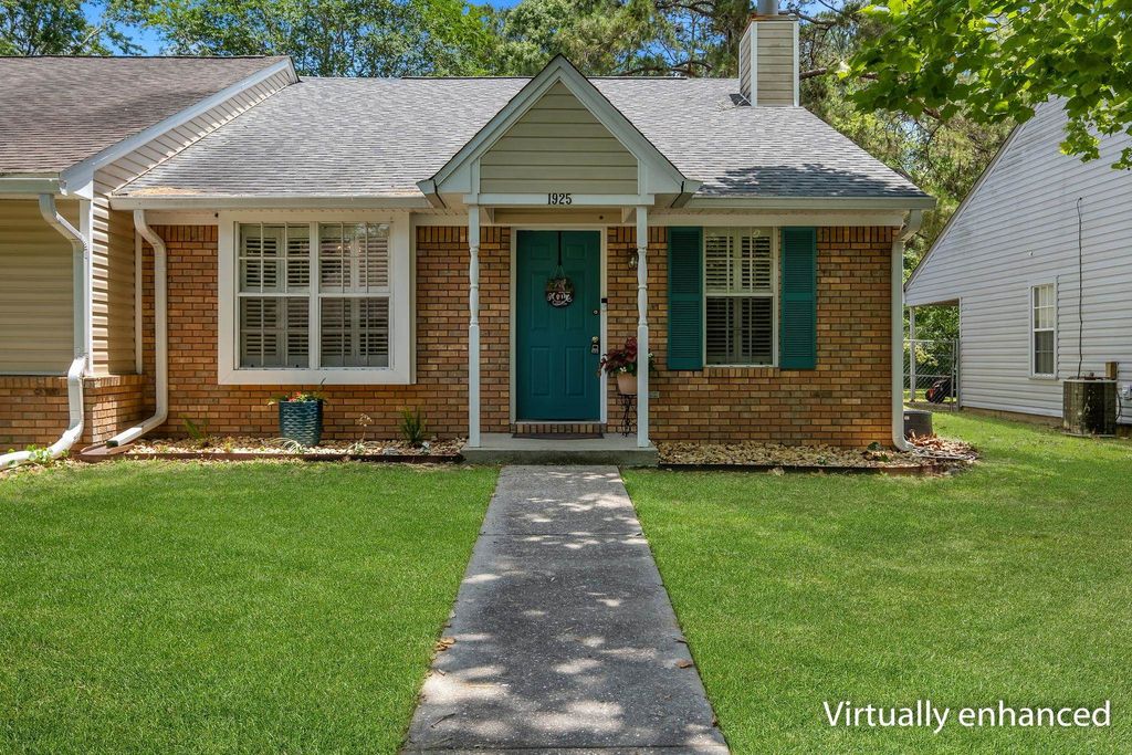 Photo of 1925 Gina Drive, Tallahassee, FL 32303 (MLS # 400249)