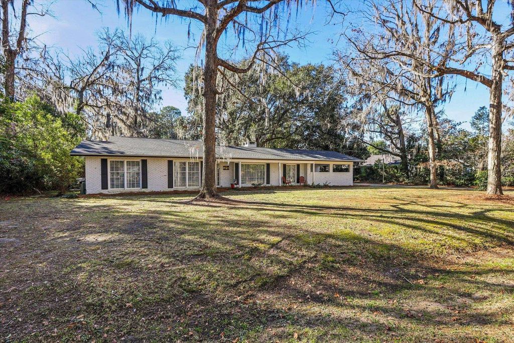 Photo of 2409 Perez Avenue, Tallahassee, FL 32304 (MLS # 395519)