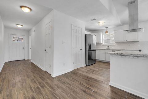 Tiny photo for 4367 COOL VIEW Drive, Tallahassee, FL 32303 (MLS # 395085)