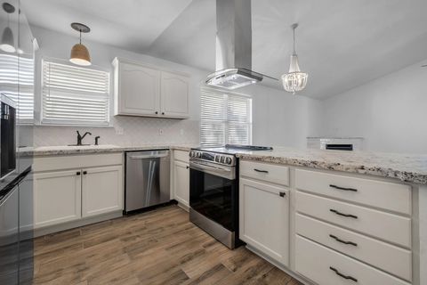 Tiny photo for 4367 COOL VIEW Drive, Tallahassee, FL 32303 (MLS # 395085)