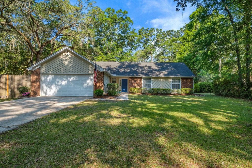 Photo of 4531 CAMDEN Road, Tallahassee, FL 32303 (MLS # 399213)