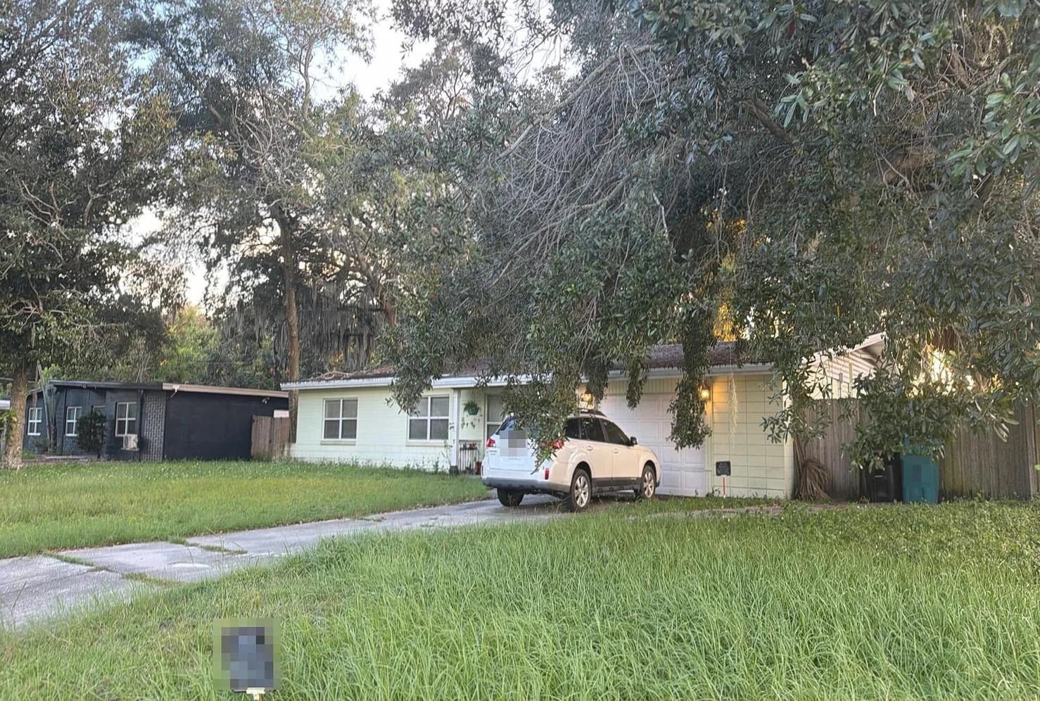 552 Ross Place