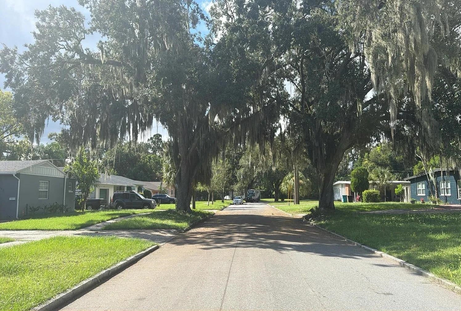 552 Ross Place