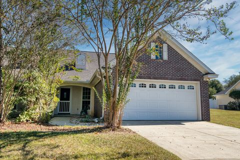Photo of 1023 Kingdom Drive, Tallahassee, FL 32311 (MLS # 392522) Photo of 1023 Kingdom Drive, Tallahassee, FL 32311 (MLS # 392522)
